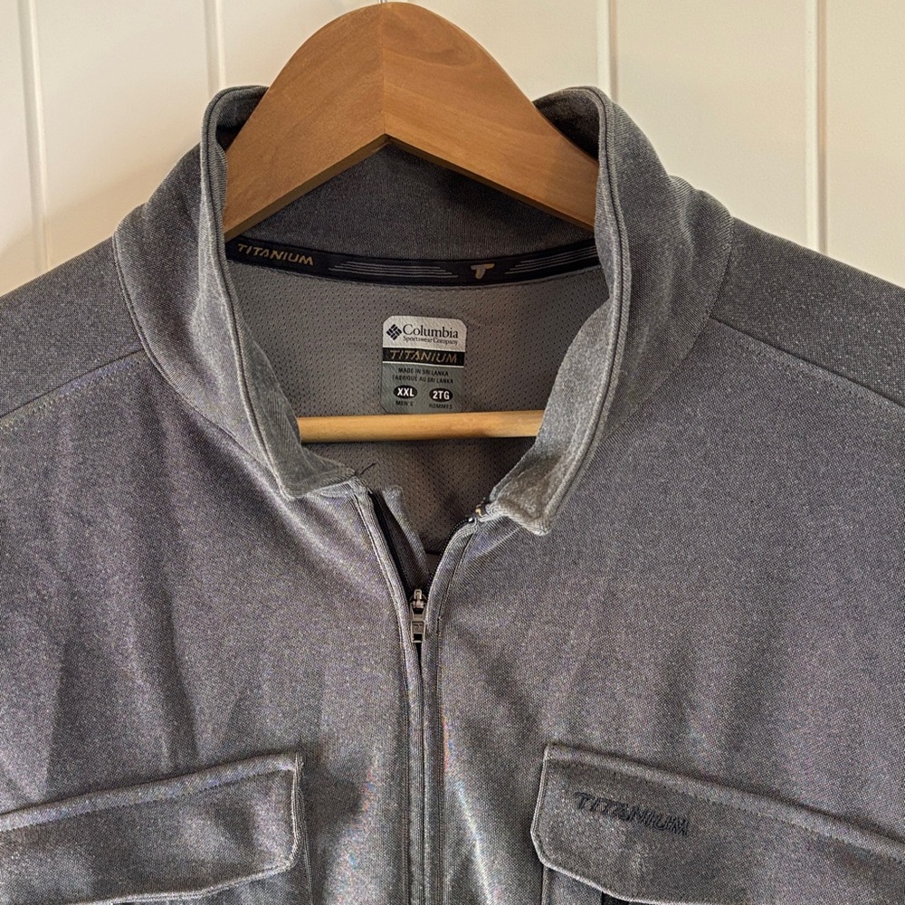 Columbia Men's Titanium Gray Zip-Up Sweater